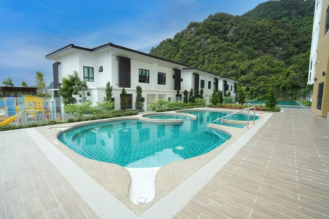 Apartment Hotspring 2 With Themepark View Sunway Onsen 8 Pax