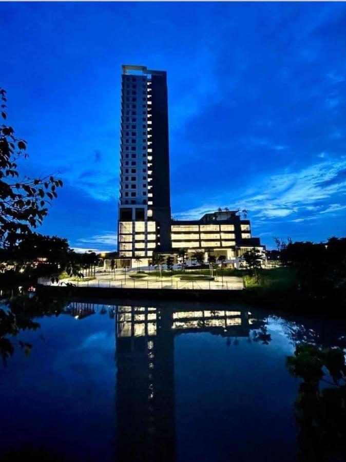 Hotspring 2 With Themepark View Sunway Onsen 8 Pax