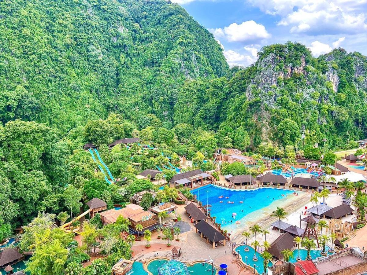 Hotspring 2 With Themepark View Sunway Onsen 8 Pax Apartment