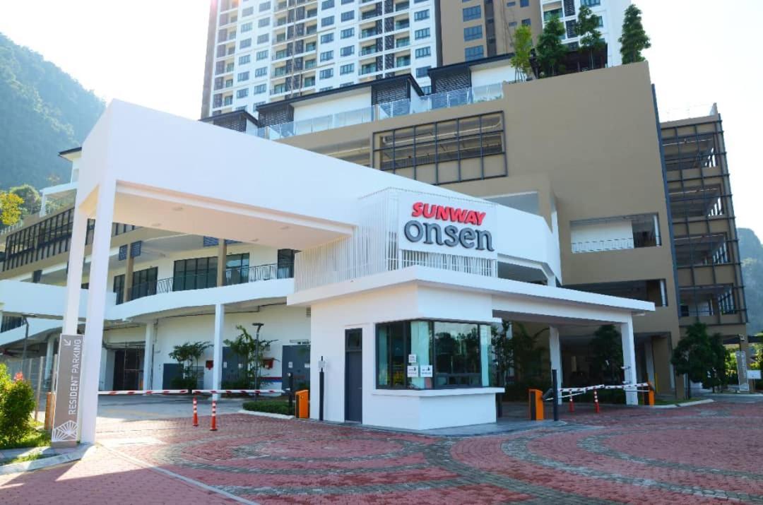Hotspring 2 With Themepark View Sunway Onsen 8 Pax Apartment Tambun